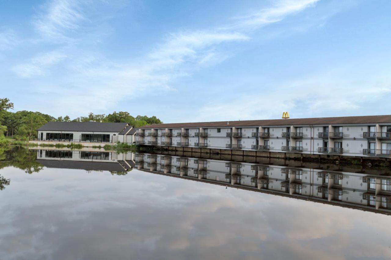 Waterbird Lakeside Inn Chesterton Εξωτερικό φωτογραφία